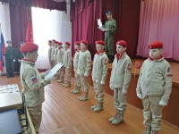 Зачитывается текст присяги