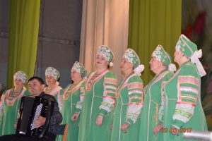 Селяночка поёт а Ванечке