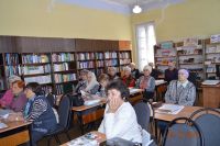 Все_пришли_в_библиотеку_слушаем_рассказ_о_Колыме_и_маске_Скорби_Copy